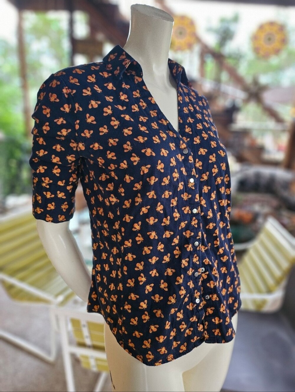 7th Avenue Design Co NYC Blue Cotton Spandex Orange Bees Design Blouse Small
